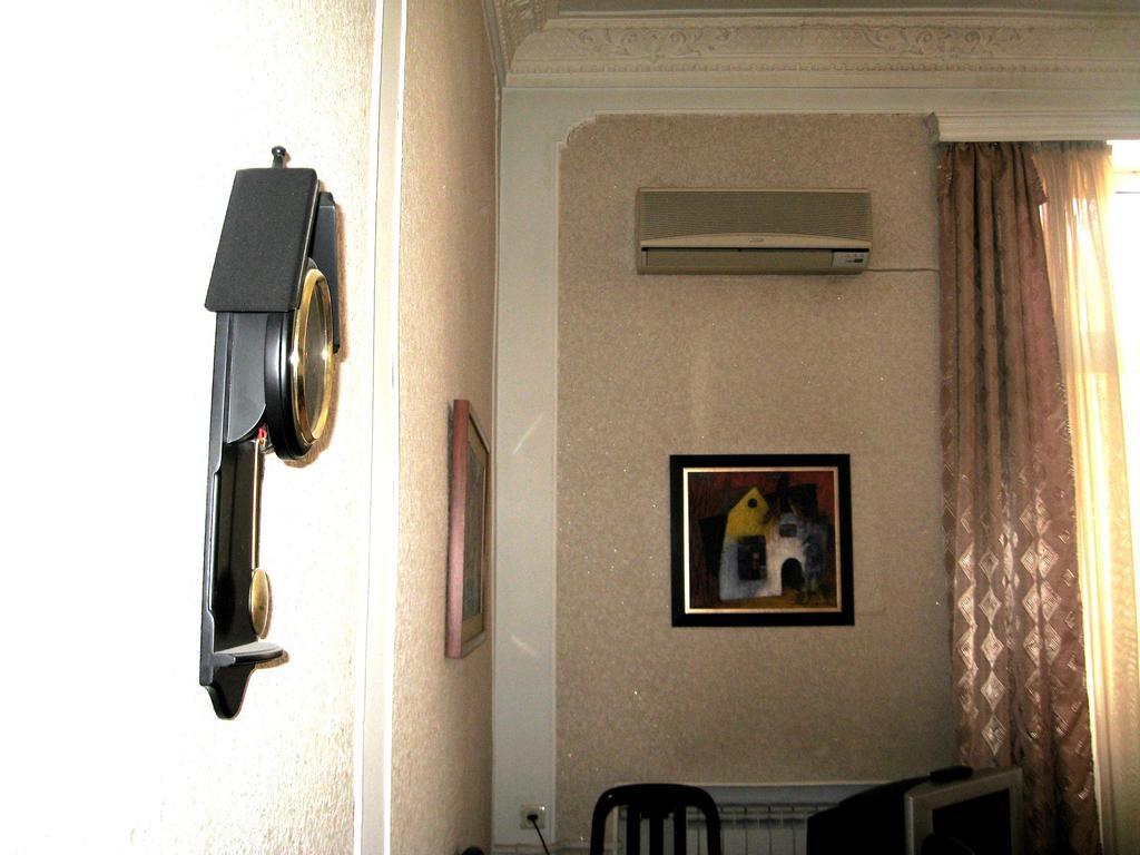 Apartment On Tumanyan Yerevan Room photo